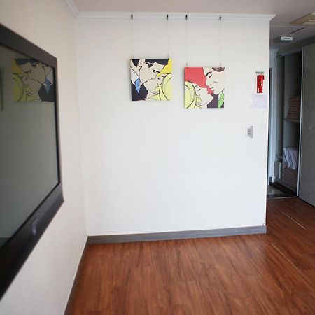 Tongyeong Bay Condo Hotel Exterior foto