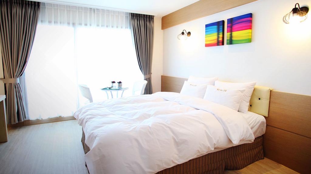 Tongyeong Bay Condo Hotel Exterior foto