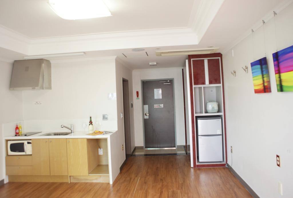 Tongyeong Bay Condo Hotel Exterior foto