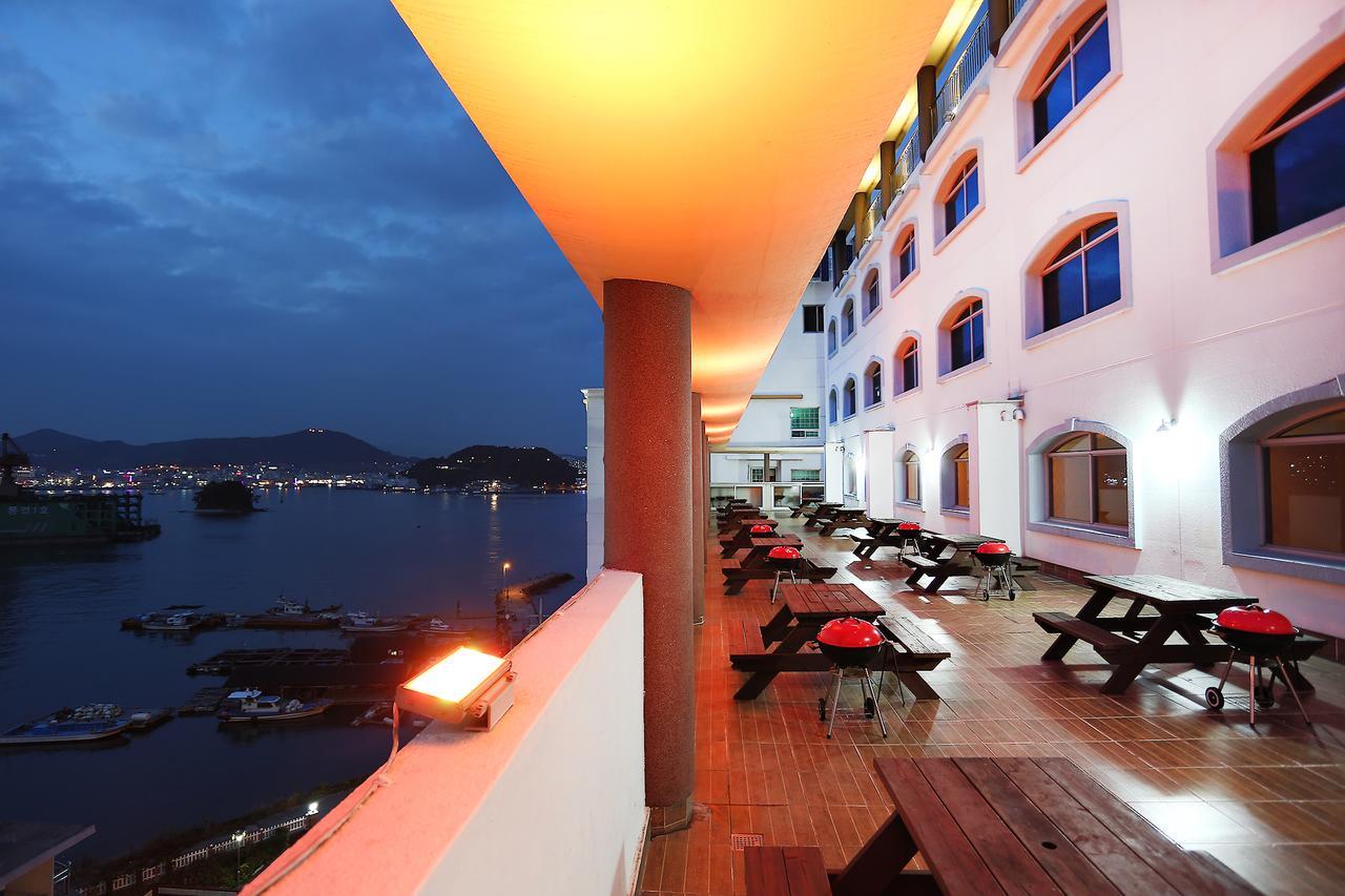 Tongyeong Bay Condo Hotel Exterior foto